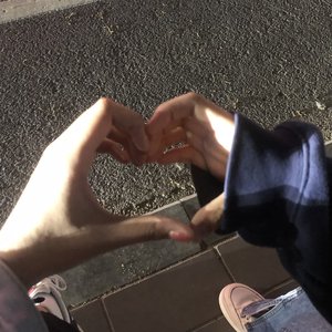 嗯⋯啊被抵在树干H野战电视
